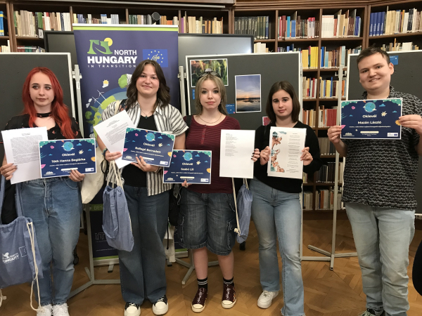 Rajzoltak, írtak, fotóztak környezetükről az Eszterházys diákok