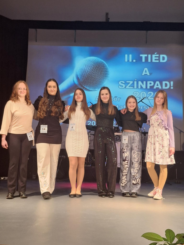 Színpadon a tehetség – Tiéd a színpad tehetségkutató verseny