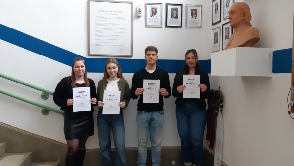 Gimnazistáink eredményei országos német nyelvi projektversenyen