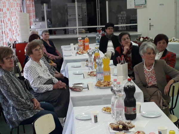 Nyugdíjastalálkozó a Gyakorlóban