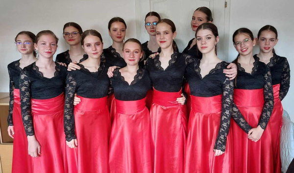 Táncosaink előkelő helyezései