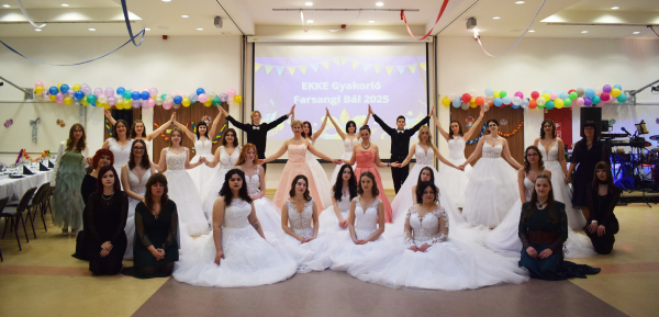 Elsőbálozó 10. évfolyam