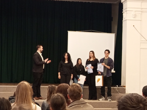 Vitában is dobogósok a gimnázium diákjai