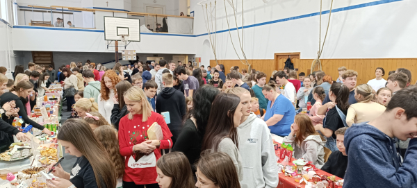 Felsős és Gimis Karácsonyi Vásár