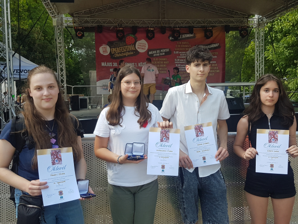  Diákalkotók XI. Országos Tűzzománc Pályázata