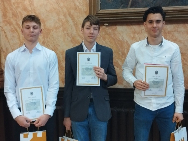 SZÉP SIKER A „KIT UD TÖBBET EGERRŐL” VÁROSISMERETI VERSENYEN