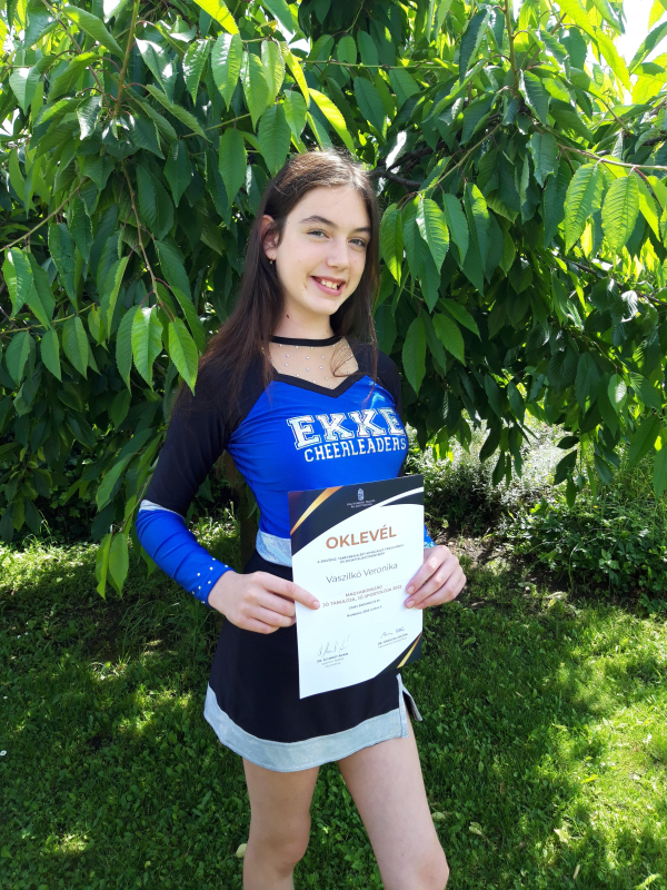 Vaszilkó Veronika, Magyarország jó tanulója, jó sportolója