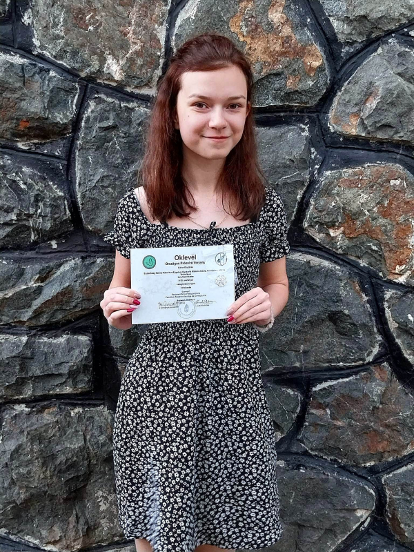 Ünnepélyes oklevélátadás A Hintáért