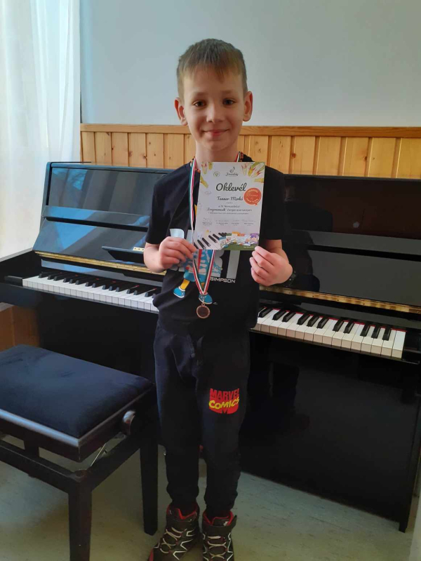 IV. Nemzetközi Zongoramesék Zongoraverseny