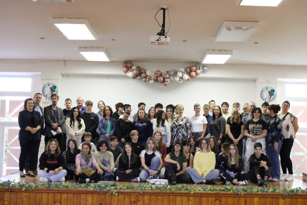 STEAM UP! - Természettudományos diákfesztiválon Királyhelmecen