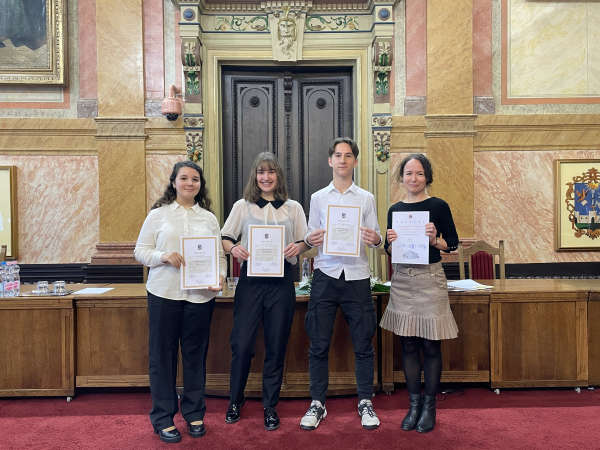  Ezüstérmes lett a kisgimnazista csapat