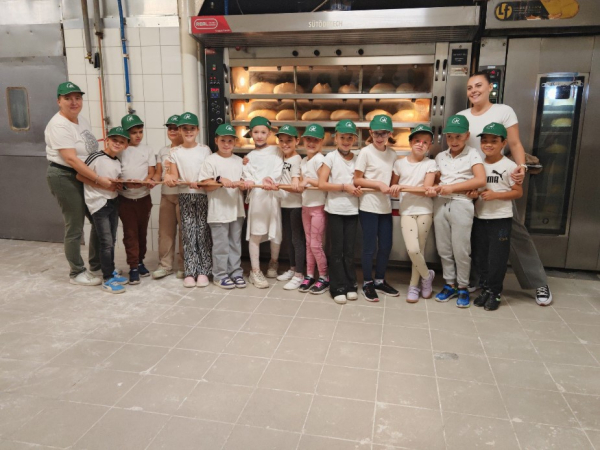 Tésztából finomság – pékség látogatáson a 3.d osztály