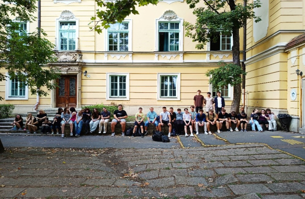 Évindító szemétszedés 10. B módra!