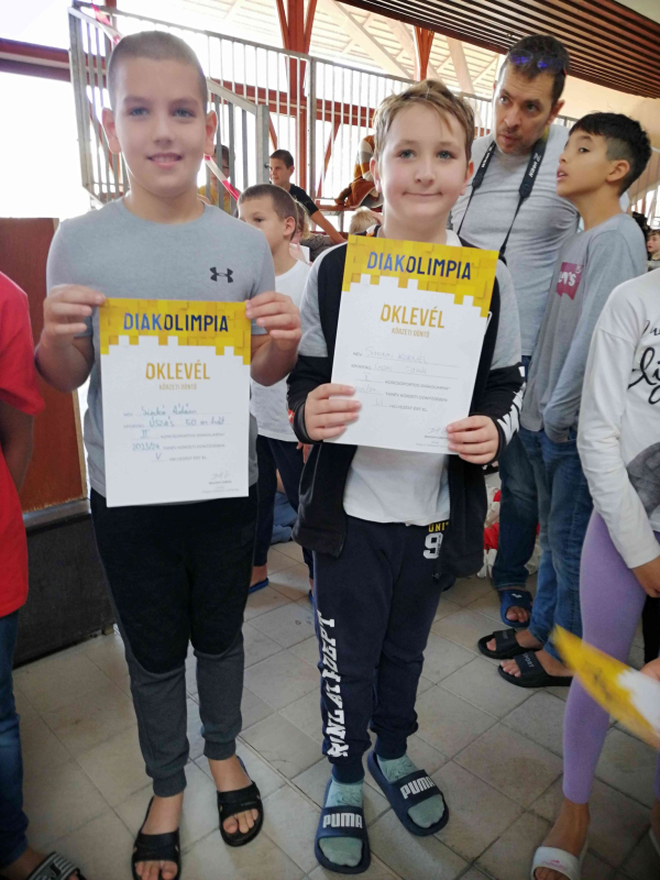 A Bitskeyben versenyeztek diákjaink  Tét: a megyei úszás diákolimpia