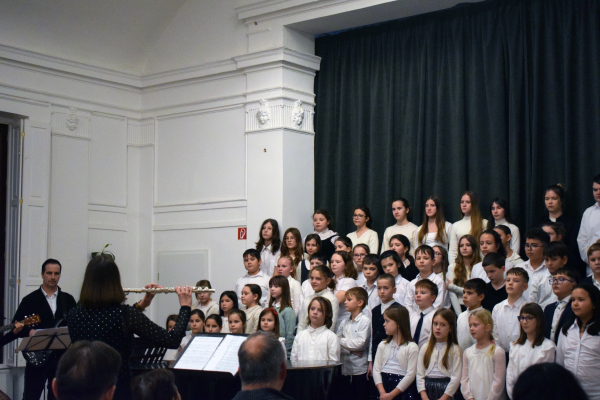 Adventi Jótékonysági Kóruskoncert